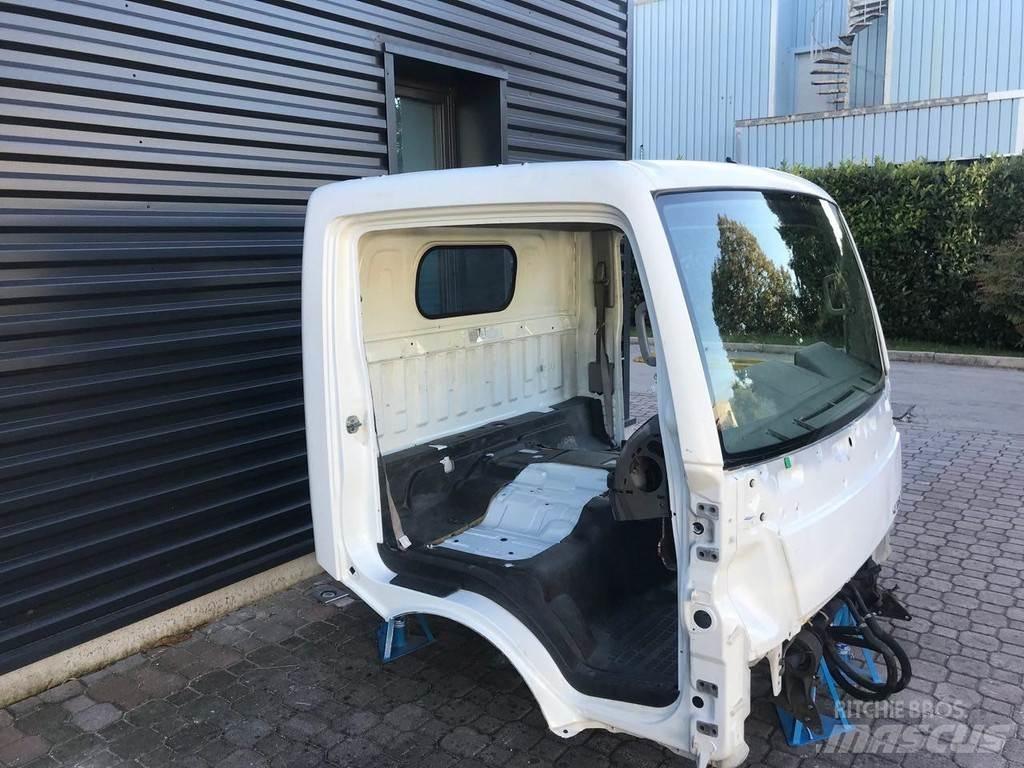Renault Maxity Kabīnes un interjers
