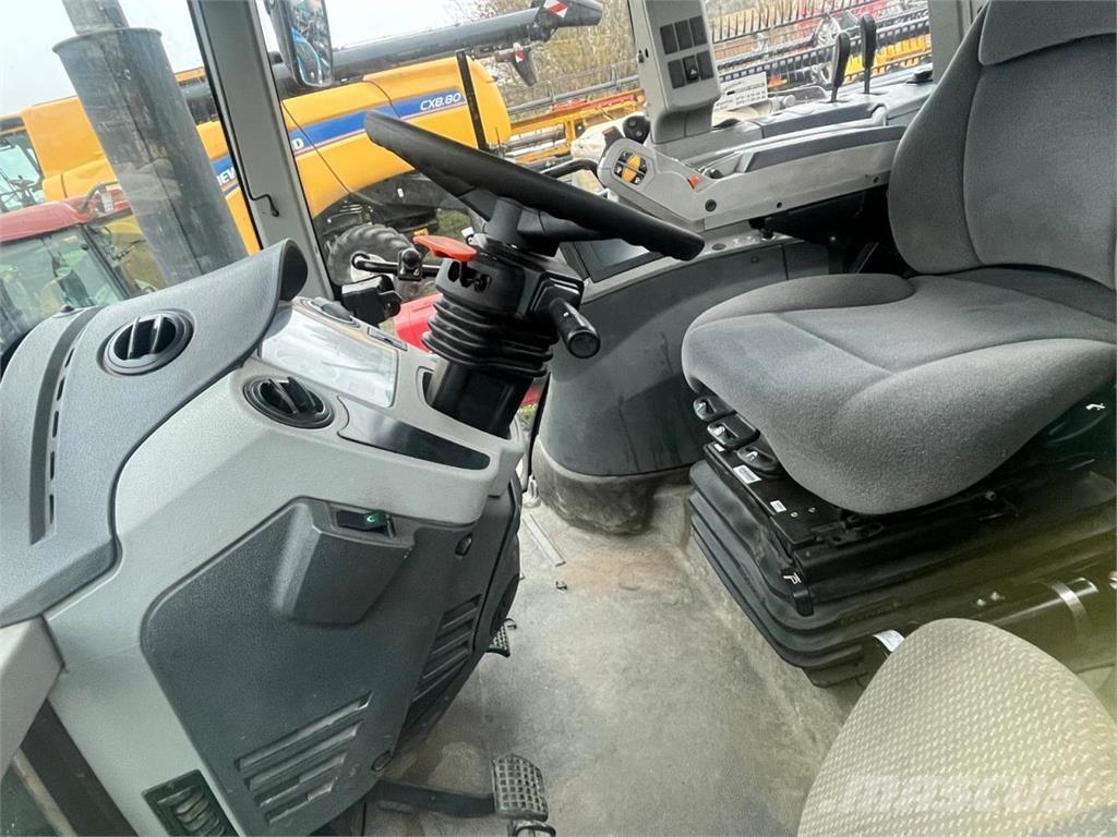 CLAAS Axion 840 Traktori