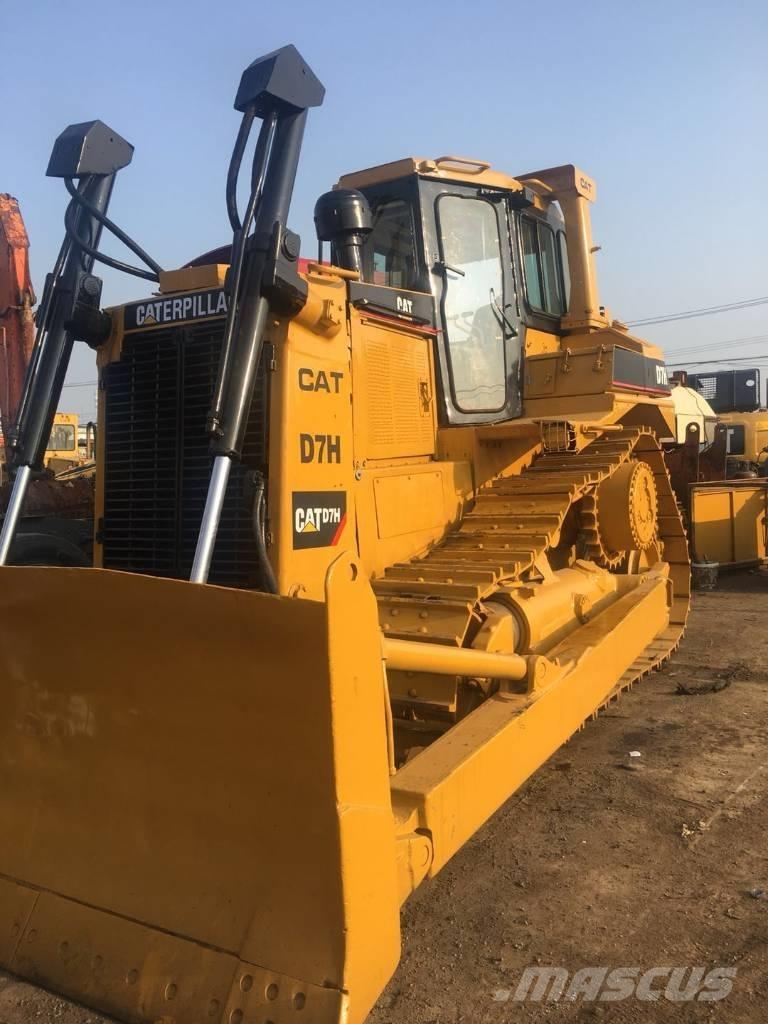 CAT D7H Kāpurķēžu buldozeri