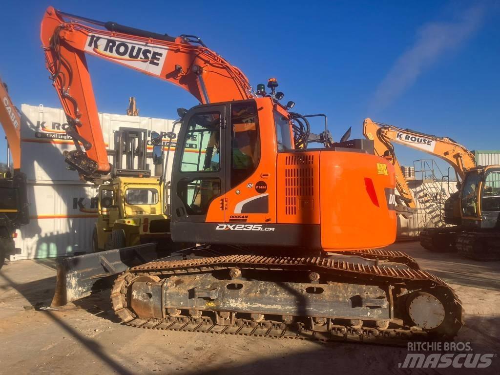 Doosan DX 235 LCR Kāpurķēžu ekskavatori