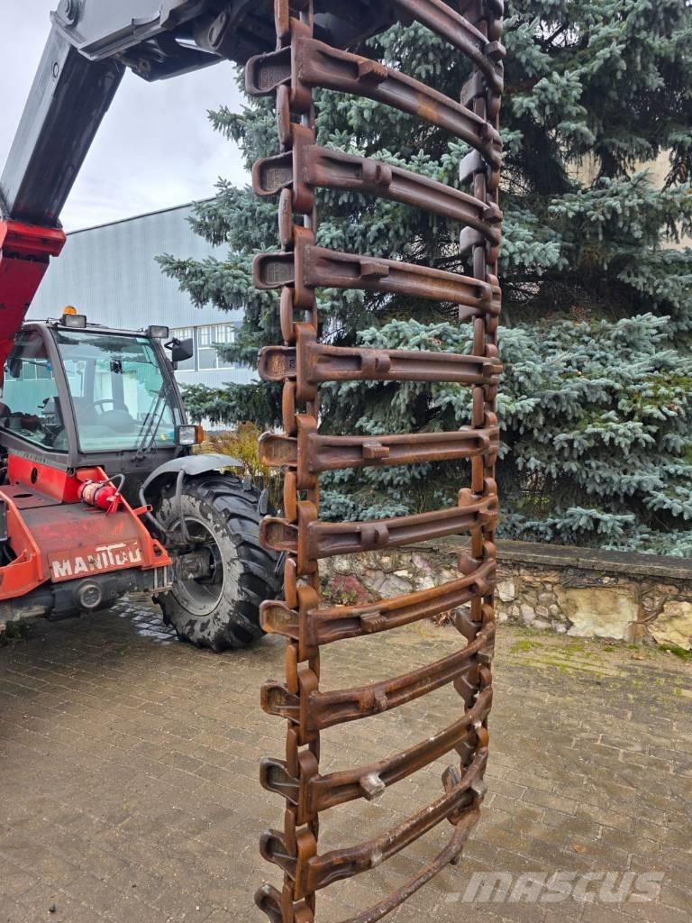 Clark Terra Sliedes, ķēdes un šasija