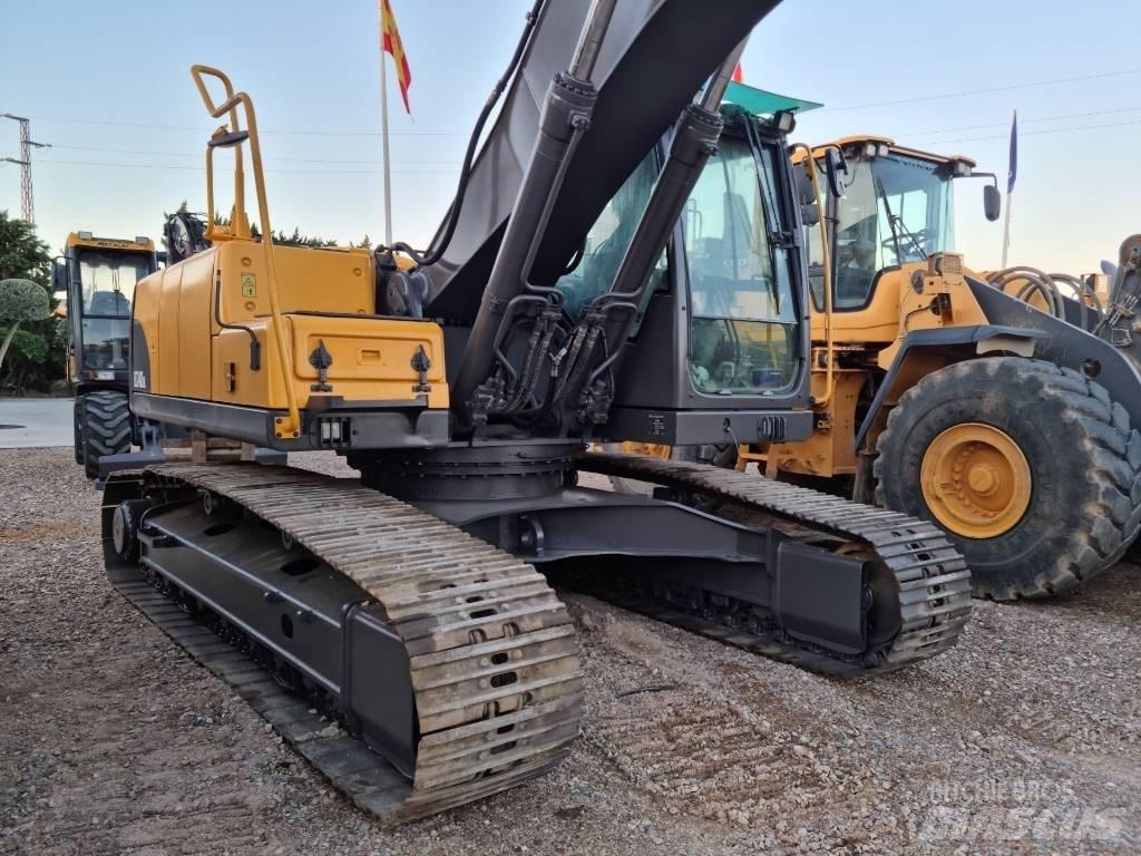 Volvo EC 240 C Kāpurķēžu ekskavatori