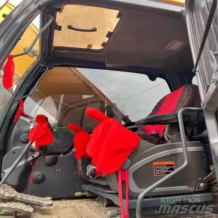 Hyundai 275LC-9 Kāpurķēžu ekskavatori