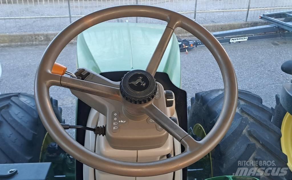 John Deere 7230 R Traktori