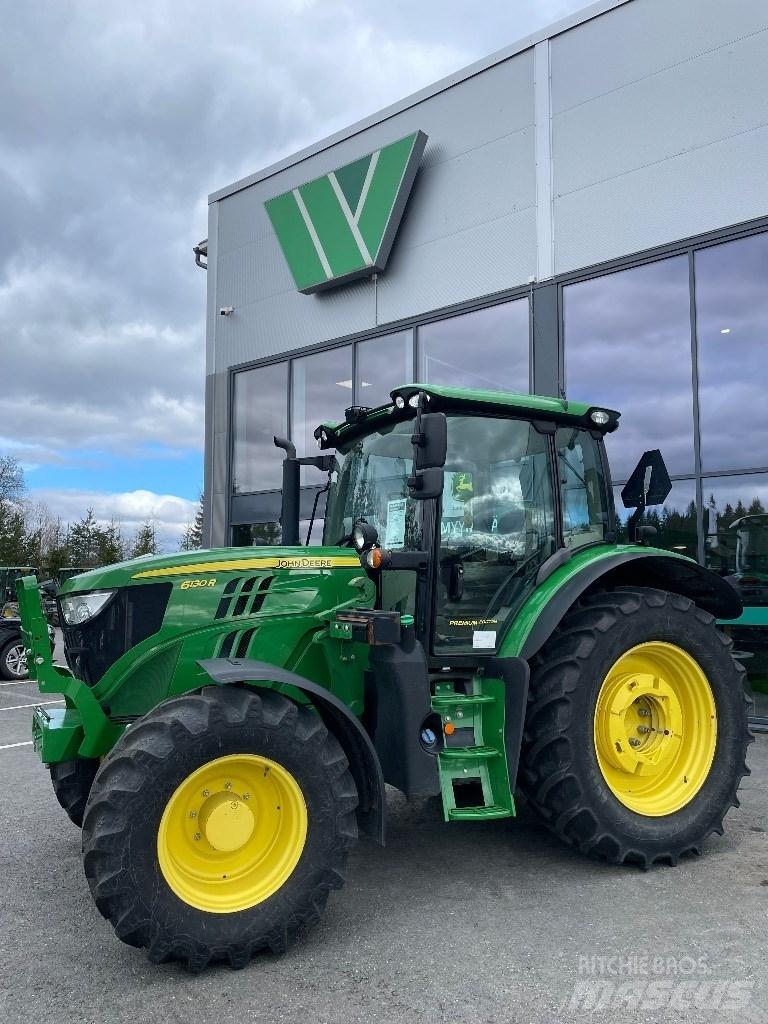 John Deere 6130R Traktori