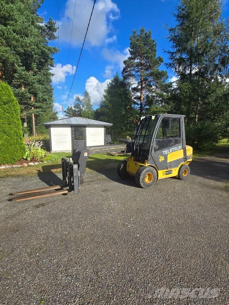 JCB TLT 30 D Teleskopiskie manipulatori