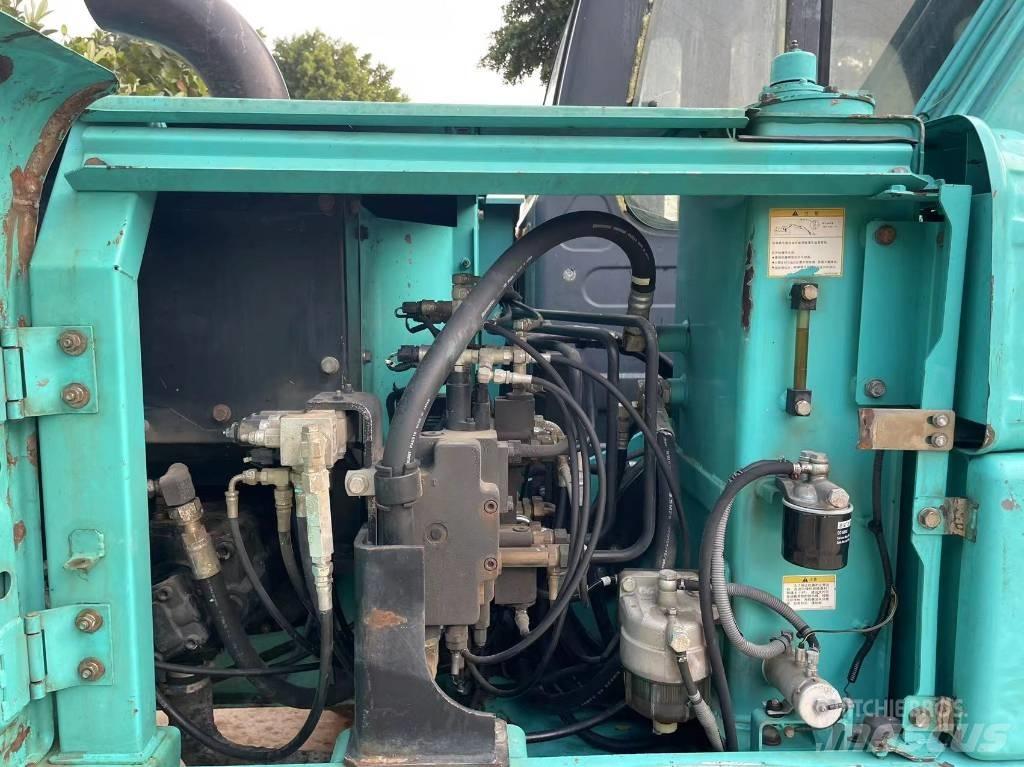 Kobelco SK 75 Kāpurķēžu ekskavatori