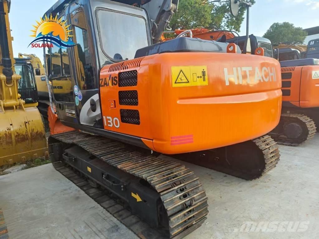 Hitachi ZX 130 Kāpurķēžu ekskavatori