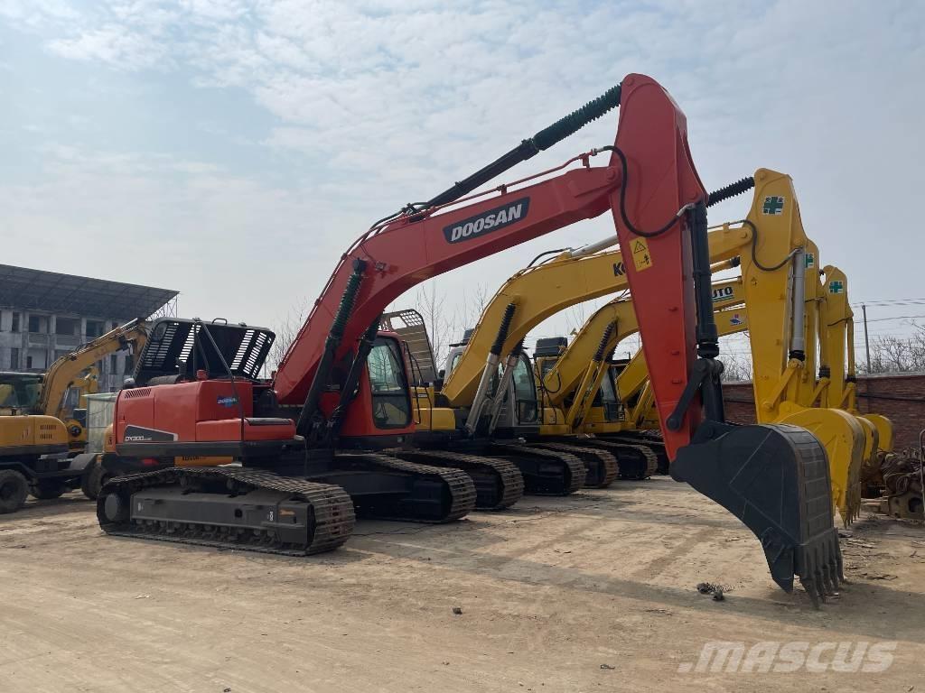 Doosan DX 300 Kāpurķēžu ekskavatori