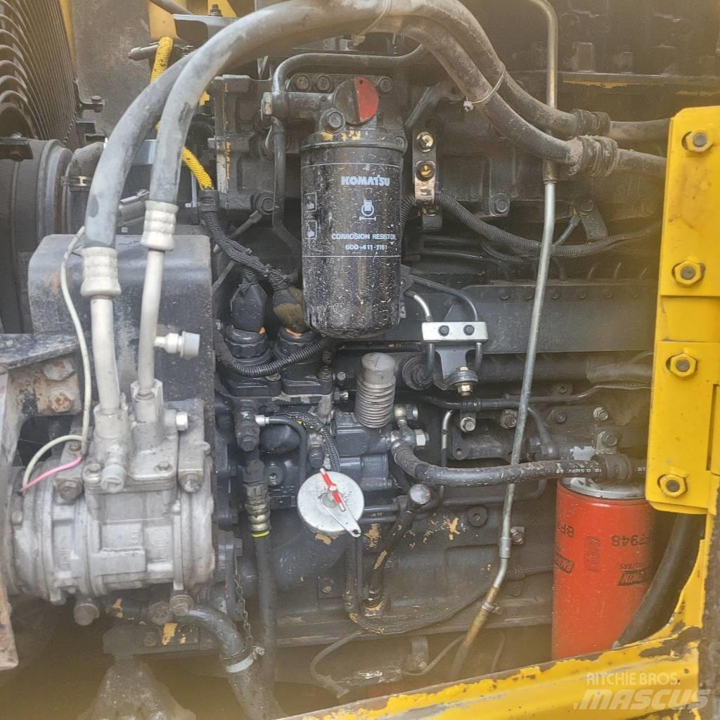 Komatsu WA500 Iekrāvēji uz riteņiem