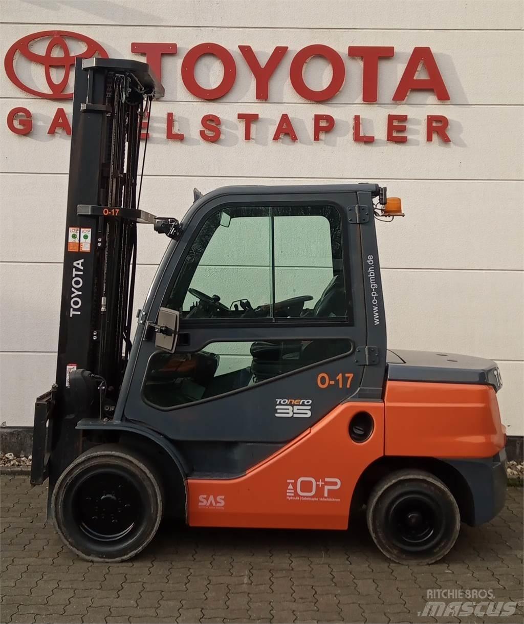 Toyota 52-8FDJF35 Tehnika ar dīzeļa dzinēju