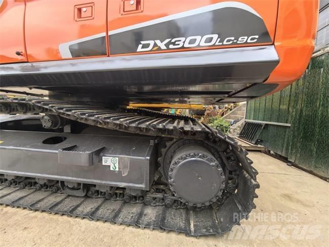 Doosan DX 300 LC Kāpurķēžu ekskavatori