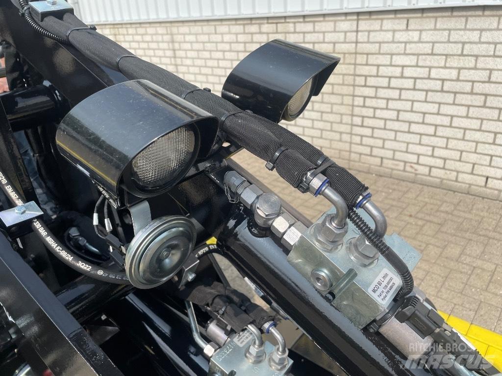 GiANT G 2200 E Iekrāvēji uz riteņiem