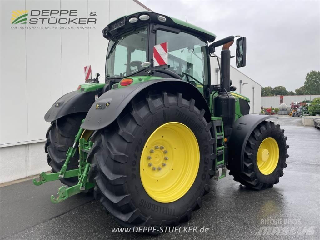John Deere 6250R Traktori