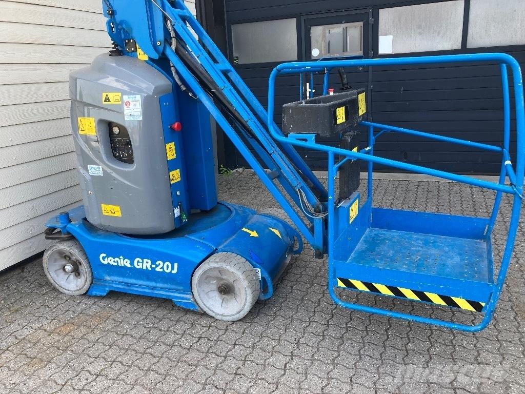 Genie GR 20 J Vertikālie pacēlāji