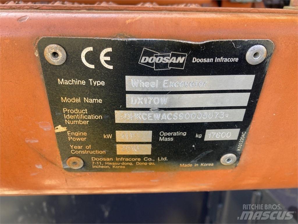 Doosan DX 170 W Ekskavatori uz riteņiem