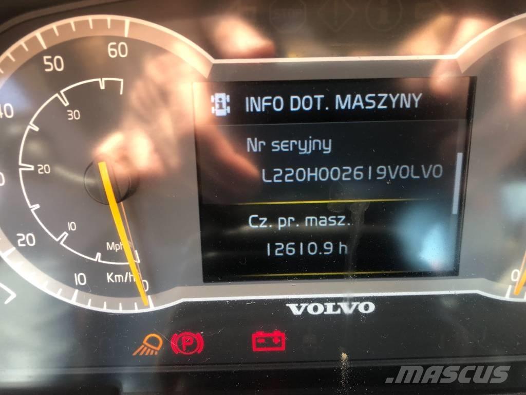 Volvo L220H Iekrāvēji uz riteņiem