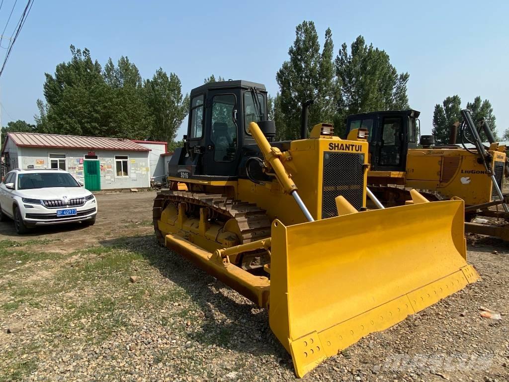 Shantui SD 16 Kāpurķēžu buldozeri