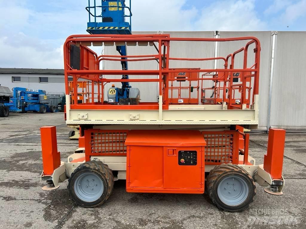 JLG 260 MRT Šķerveida pacēlāji