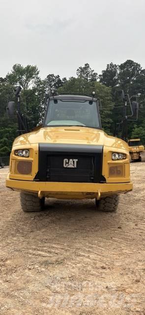 CAT 725 C2 Artikulētie pašizgāzēji