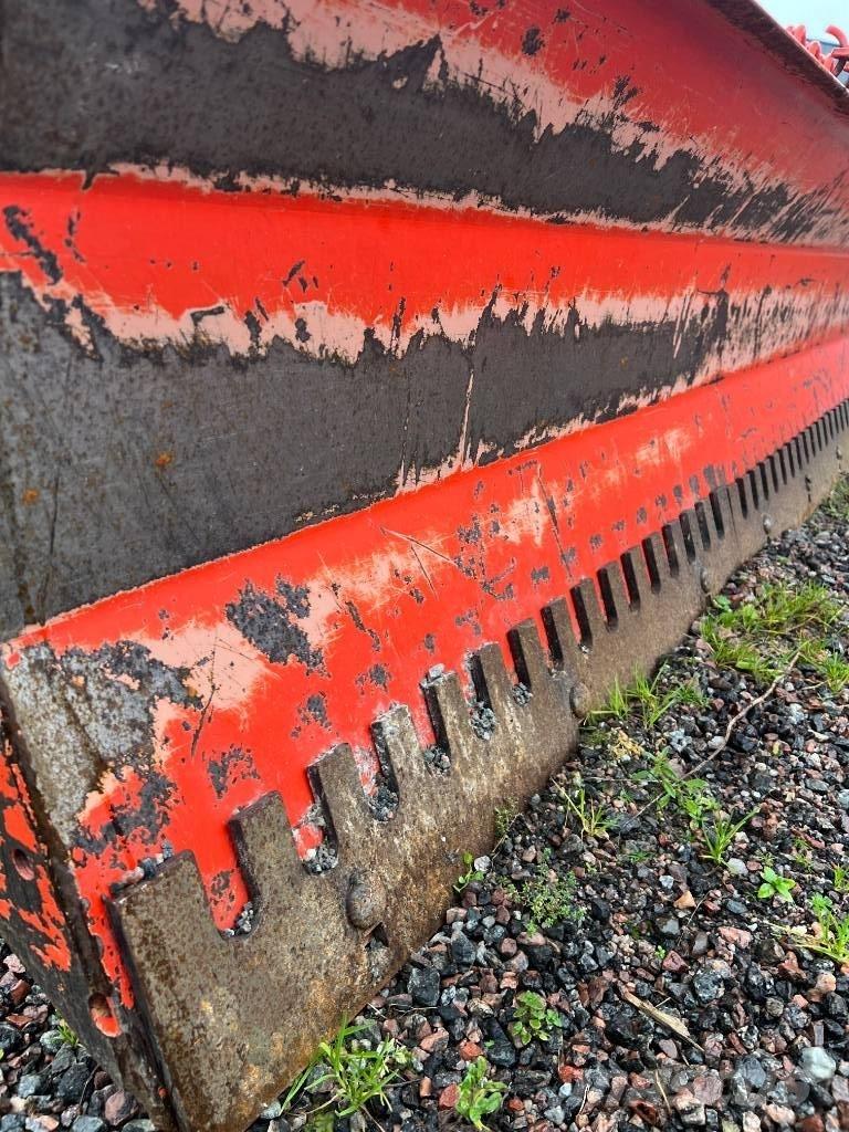 Fransgård GT 250 FL Sniega naži un tīrītāji