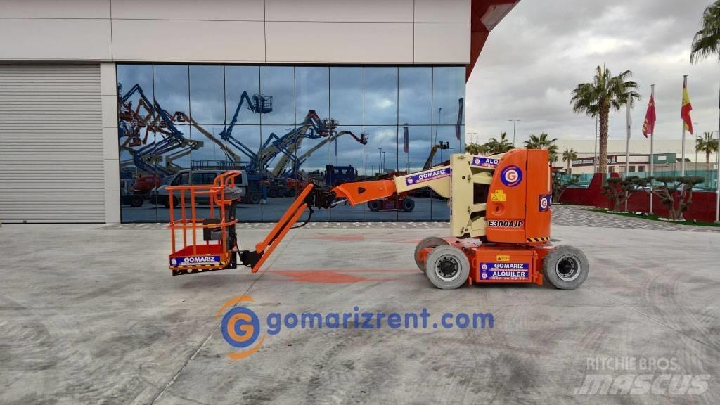 JLG E 300 AJP Strēles pacēlāji