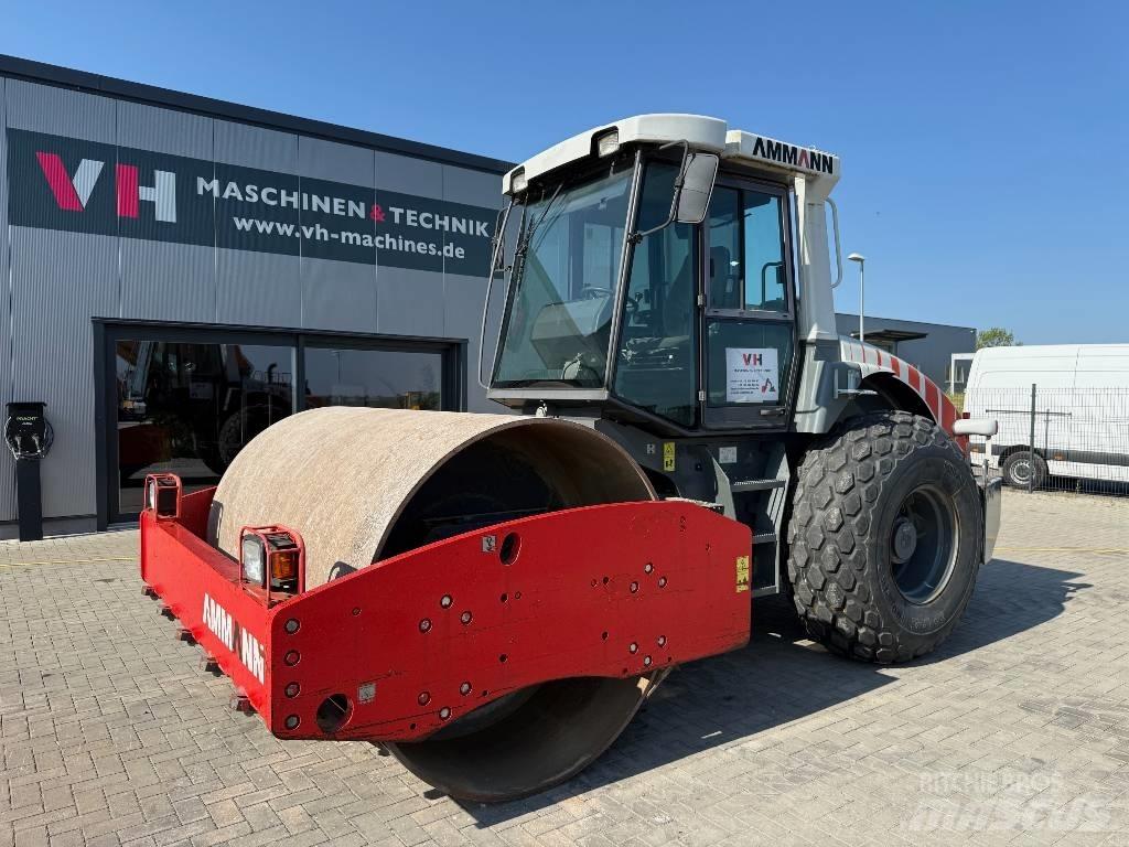 Ammann ASC 110 Vienvalča grunts veltņi