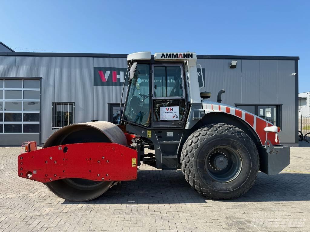 Ammann ASC 110 Vienvalča grunts veltņi