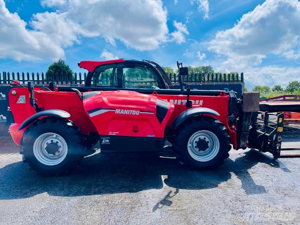 Manitou MT 1440 Easy Teleskopiskie manipulatori