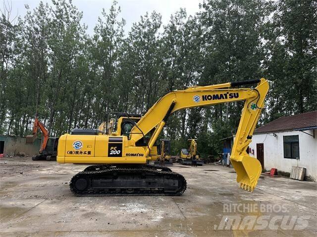 Komatsu pc200-8 Kāpurķēžu ekskavatori