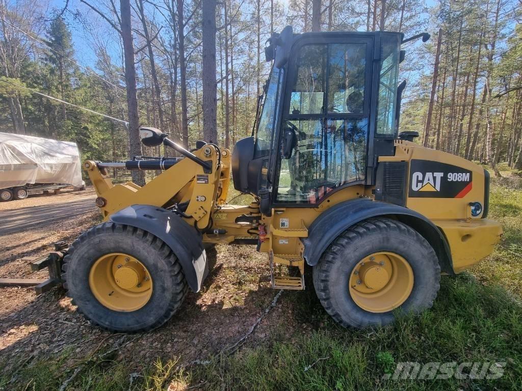 CAT 908 M - 2015 Iekrāvēji uz riteņiem