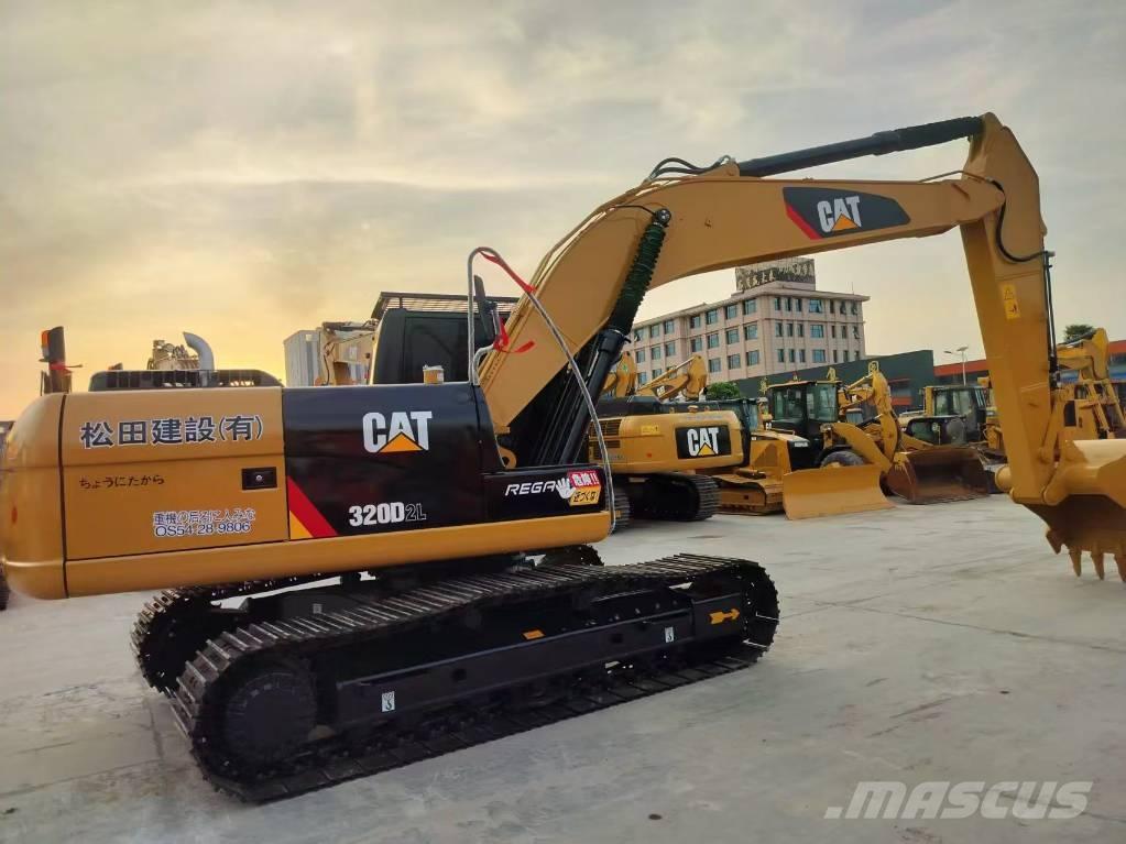 CAT 320D2L Kāpurķēžu ekskavatori