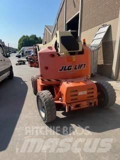 JLG M 450 AJ Strēles pacēlāji