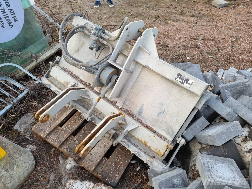 Holder C9700H Komunālās mašīnas
