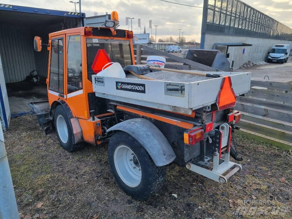Holder C9700H Komunālās mašīnas