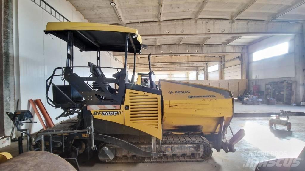 Bomag BF 300 Asfalta klājēji