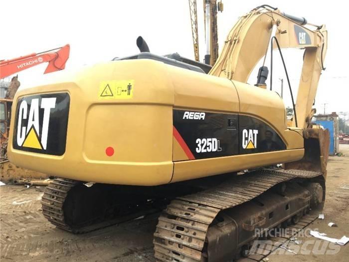 CAT 325 D Kāpurķēžu ekskavatori