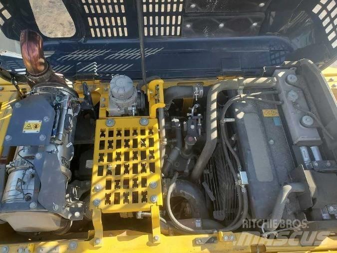 Komatsu PC 200 Kāpurķēžu ekskavatori