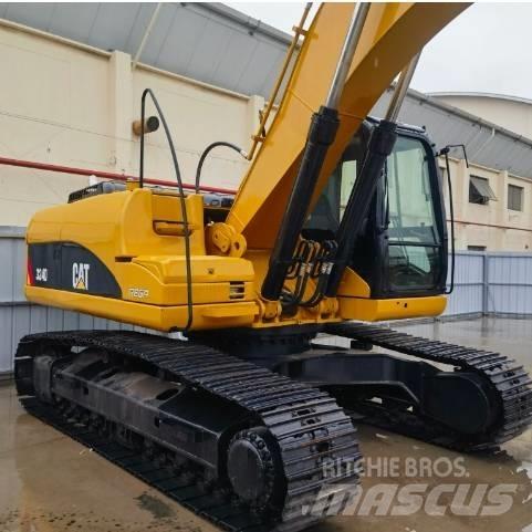 CAT 324 Kāpurķēžu ekskavatori