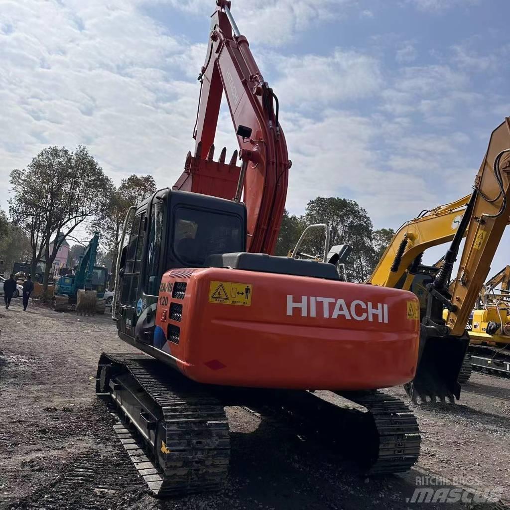 Hitachi ZX 120 Kāpurķēžu ekskavatori