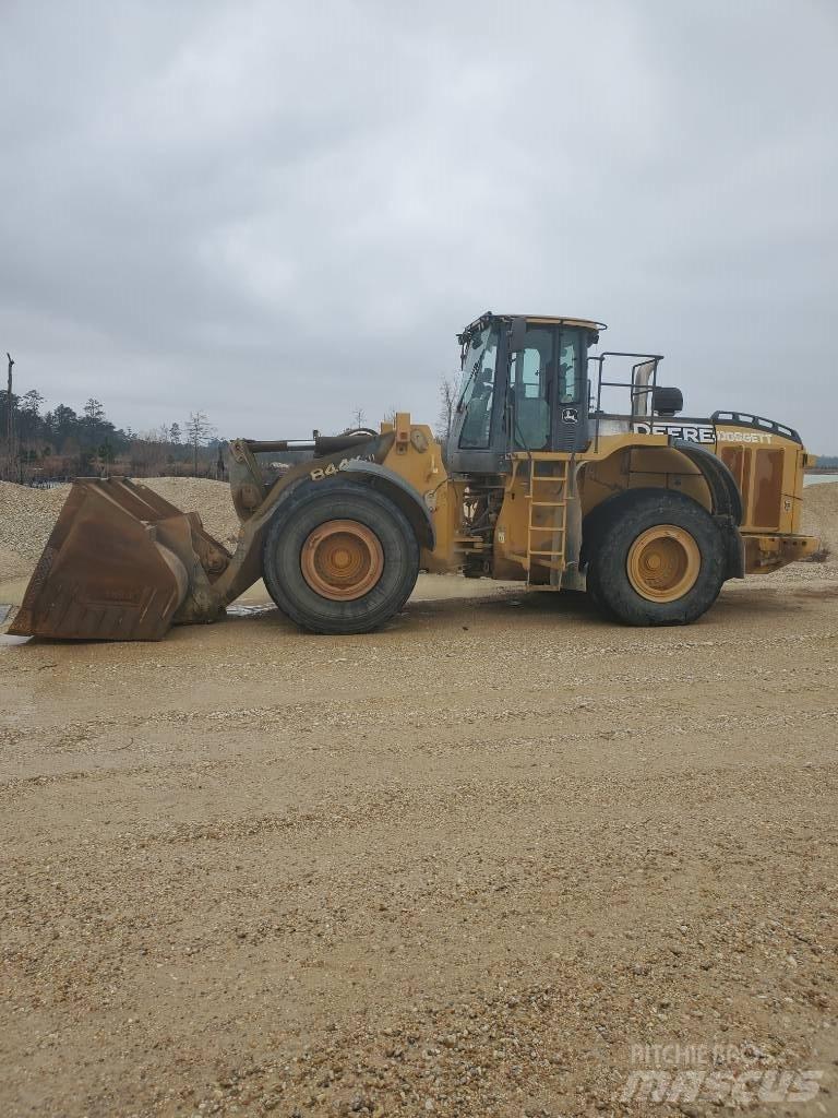 John Deere 844 K Iekrāvēji uz riteņiem