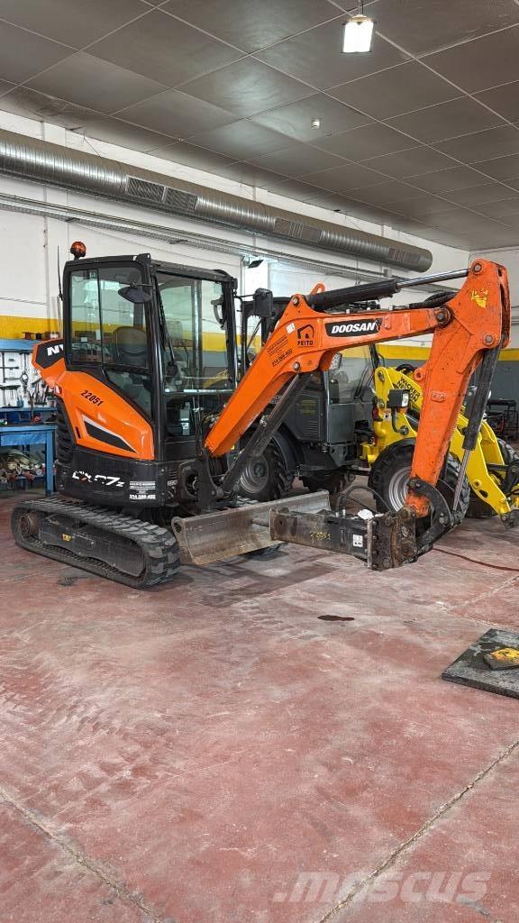 Doosan DX 27 Z Mini ekskavatori < 7 t