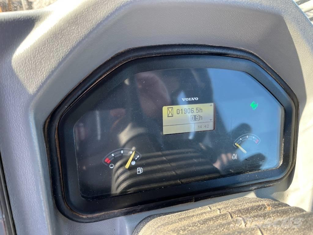 Volvo L 30 G Iekrāvēji uz riteņiem