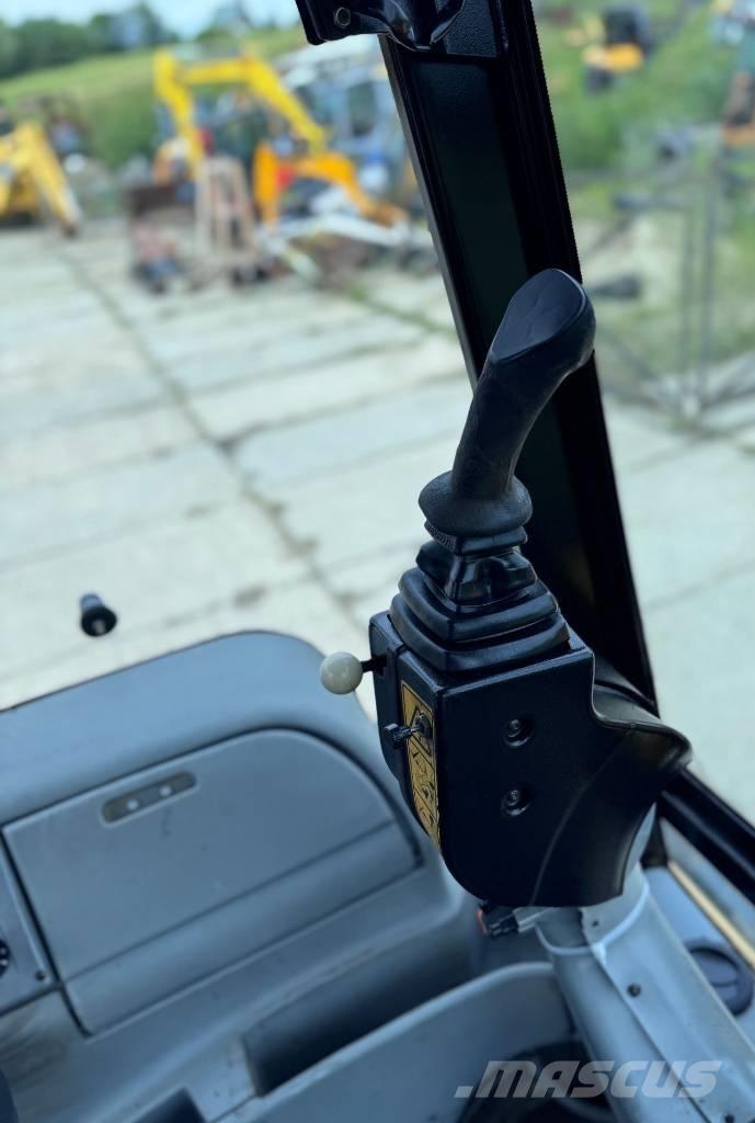 Terex 880 SX Ekskavatori-iekrāvēji