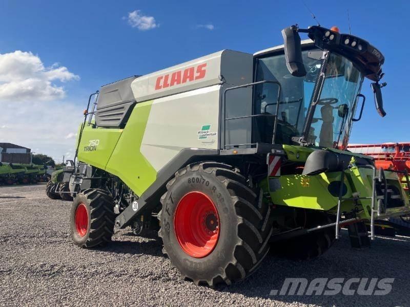 CLAAS TRION 750 Ražas novākšanas kombaini