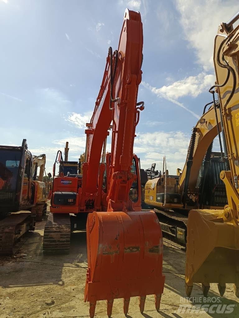 Doosan DX150 LC Kāpurķēžu ekskavatori