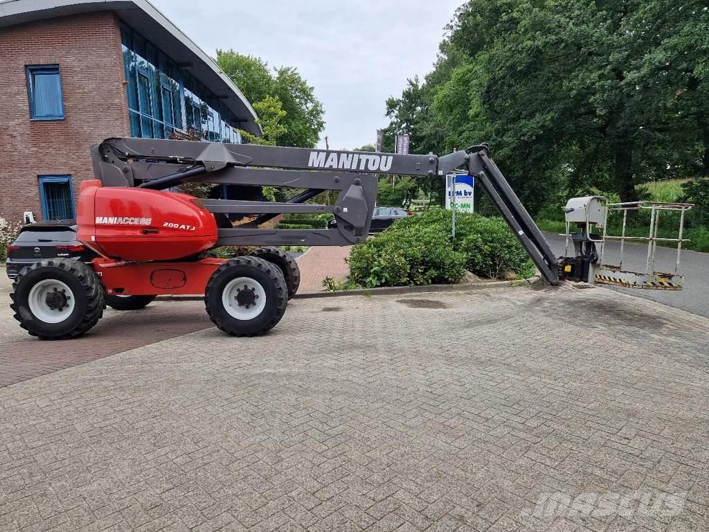 Manitou 200 ATJ Strēles pacēlāji