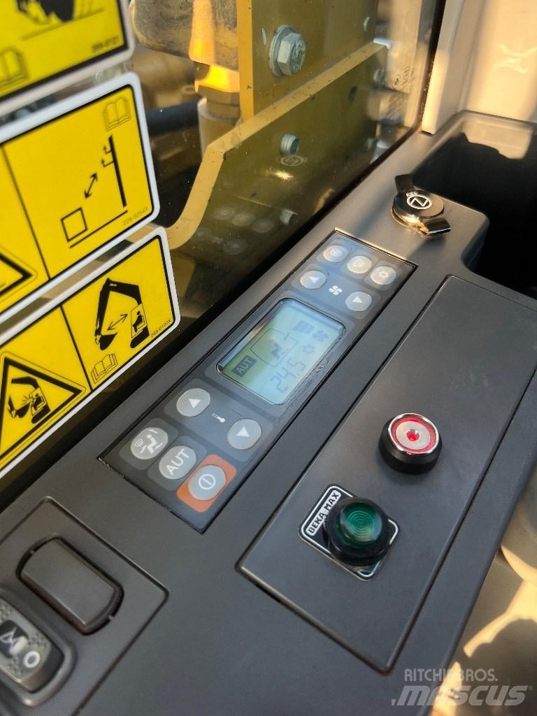 CAT 330 F LN Kāpurķēžu ekskavatori
