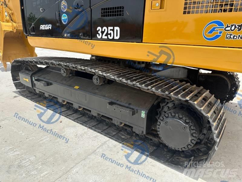 CAT 325 D Kāpurķēžu ekskavatori