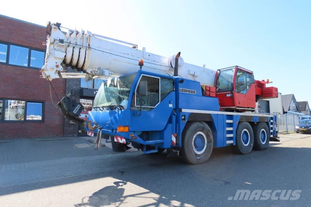 Liebherr LTM 1055-1 Visurgājēji celtņi